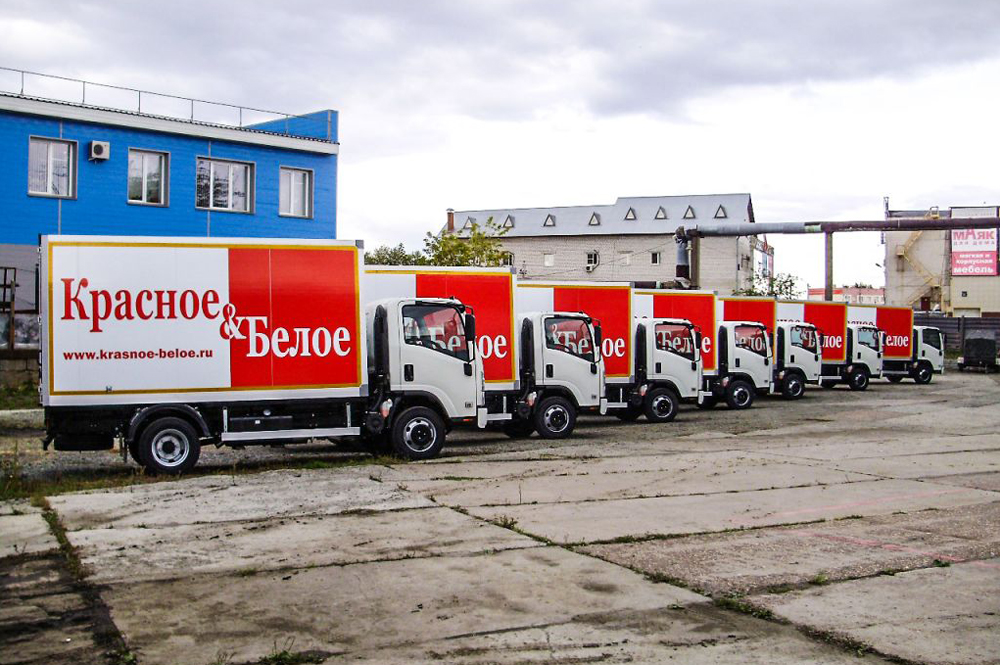 Красно белая машина. Отзывы водителей о работе красное белое. Отзывы водителей о работе красное белое. Отзывы водителей о работе красное белое. Фургон красное белое.